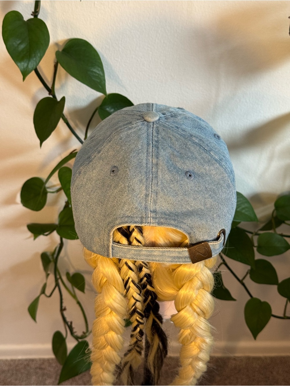 Cap 🧢 - Picture 2 of 2